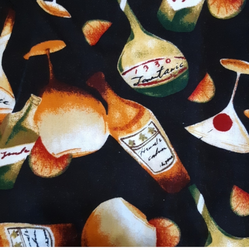 Womens Hawaiian shirt Black Sz M Shortsleeve bar Top liquor button up casual top - Picture 3 of 7